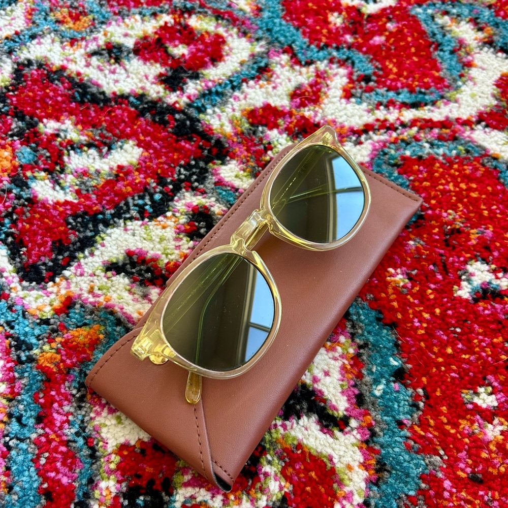 Illesteva sunglasses